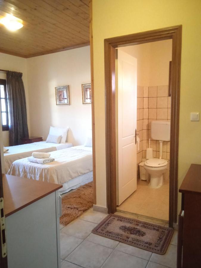 Thiamis Guesthouse Doliana Buitenkant foto