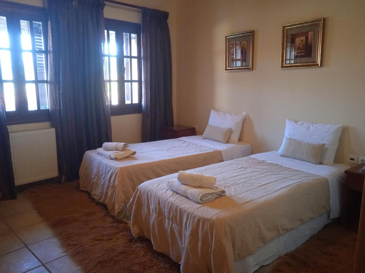 Thiamis Guesthouse Doliana Buitenkant foto