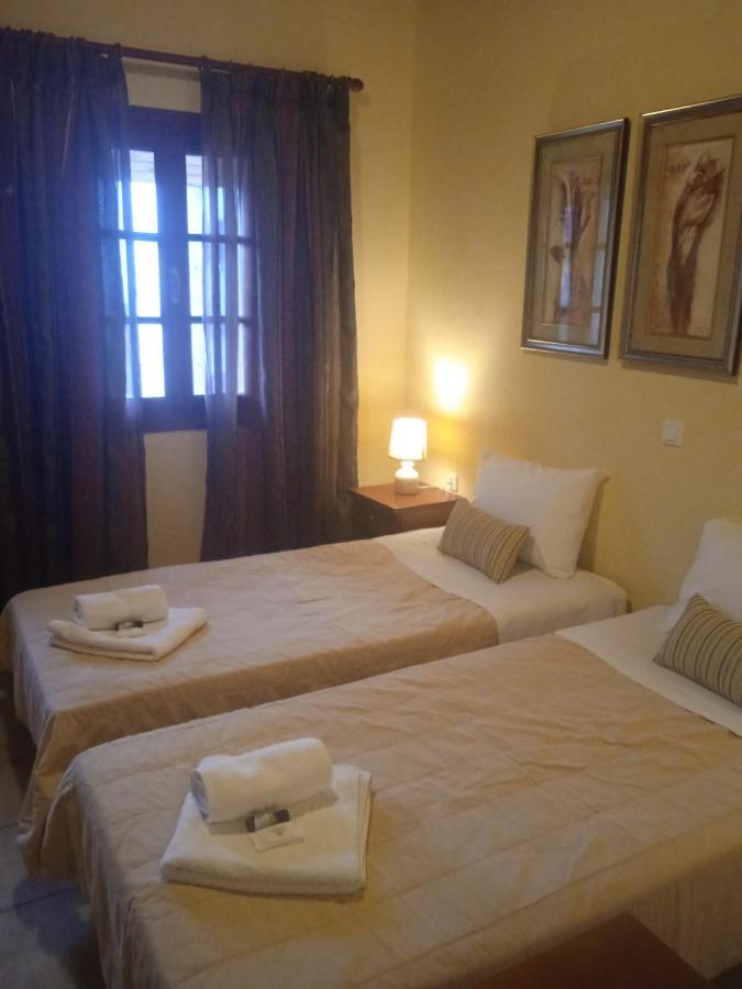 Thiamis Guesthouse Doliana Buitenkant foto