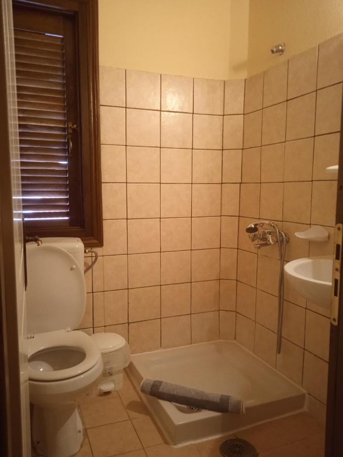 Thiamis Guesthouse Doliana Buitenkant foto