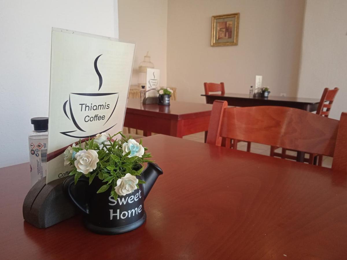 Thiamis Guesthouse Doliana Buitenkant foto