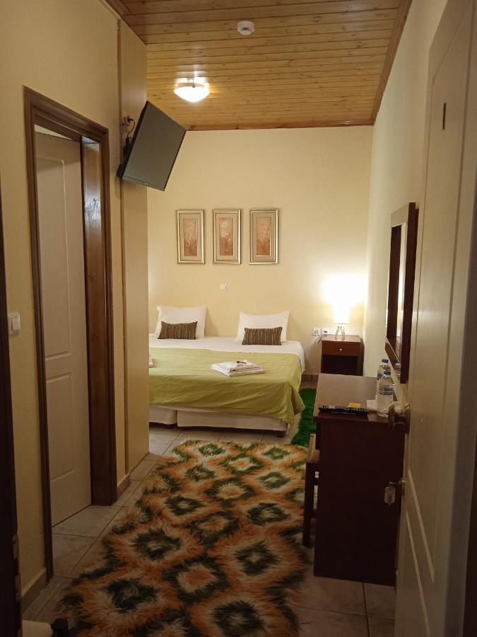 Thiamis Guesthouse Doliana Buitenkant foto