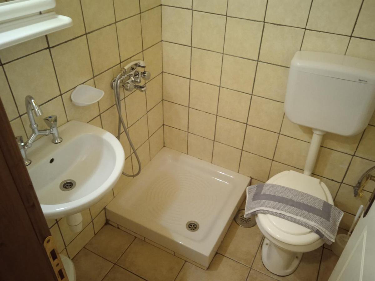 Thiamis Guesthouse Doliana Buitenkant foto