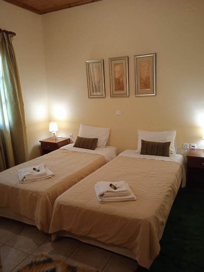 Thiamis Guesthouse Doliana Buitenkant foto