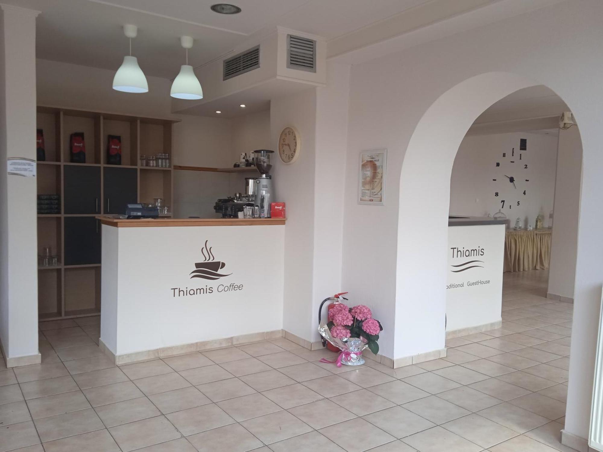 Thiamis Guesthouse Doliana Buitenkant foto